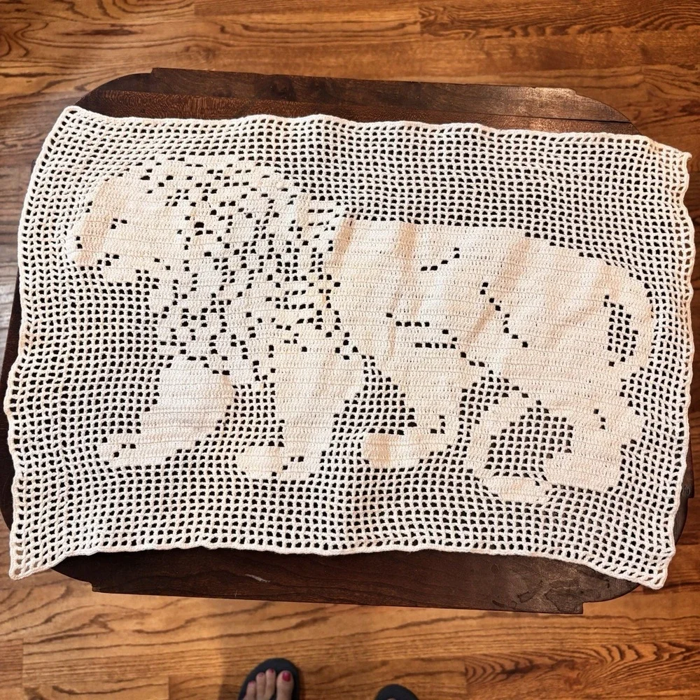 Vintage Lion Lace Panel Filet Crochet Handmade Animal Decor 20